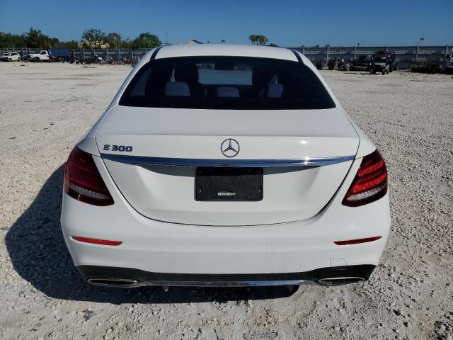 Photo 6 from auction – 2017 MERCEDES-BENZ E 300 with VIN WDDZF4JB8HA118712