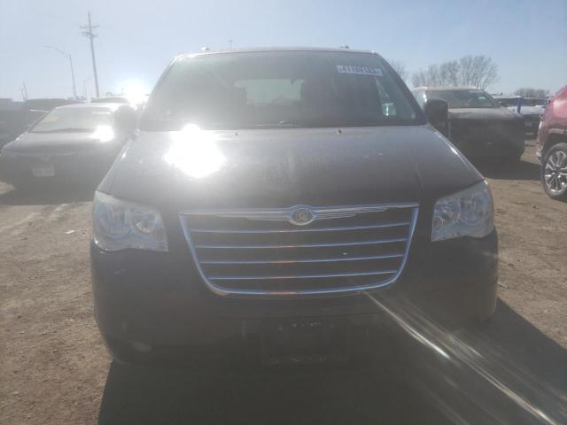 Photo 5 from auction – 2010 CHRYSLER TOWN & COU with VIN 2A4RR5D11AR148673