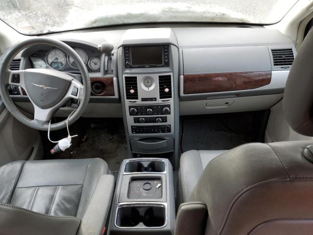 Photo 8 from auction – 2010 CHRYSLER TOWN & COU with VIN 2A4RR5D18AR310220