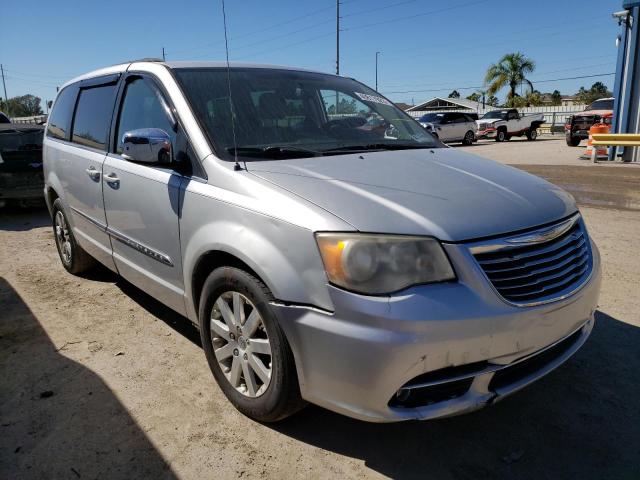 Photo 4 from auction – 2012 CHRYSLER TOWN & COU with VIN 2C4RC1CG2CR124584