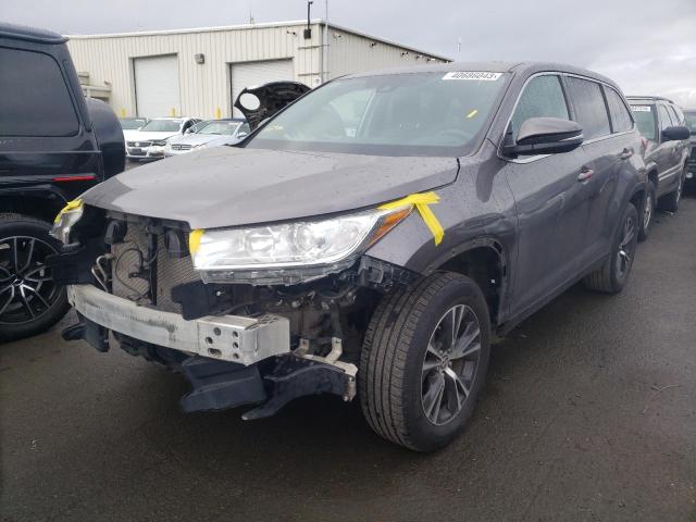 TOYOTA HIGHLANDER 2019 with VIN 5TDZZRFHXKS309019 - Photo from auction