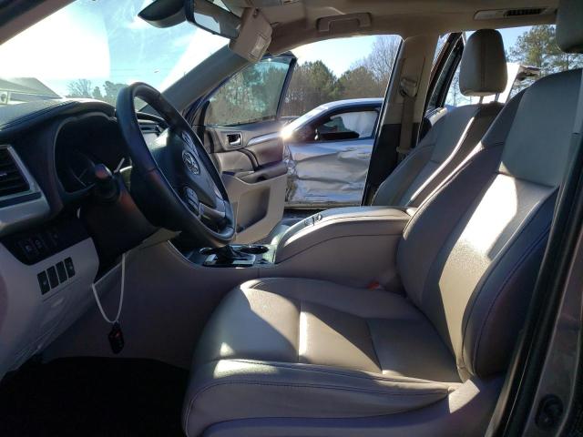 Photo 7 from auction – 2019 TOYOTA HIGHLANDER with VIN 5TDKZRFH5KS304702