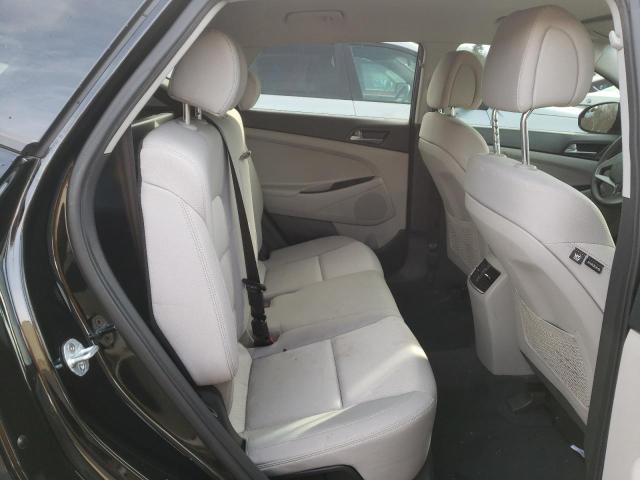 Photo 11 from auction – 2017 HYUNDAI TUCSON LIM with VIN KM8J3CA21HU316732