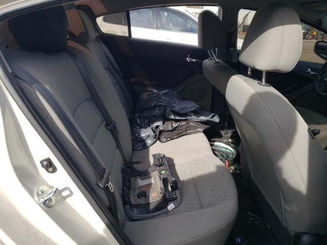Photo 10 from auction – 2015 KIA FORTE LX with VIN KNAFK4A62F5373502