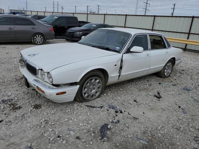 JAGUAR XJ8 2000 with VIN SAJDA14C9YLF06773 - Photo from auction