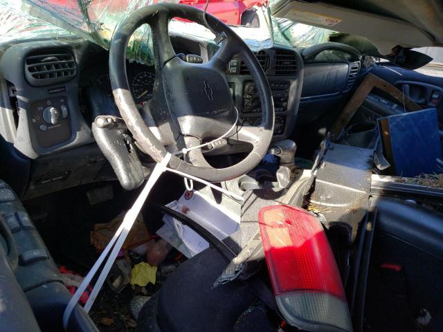 Photo 8 from auction – 2005 CHEVROLET BLAZER with VIN 1GNCT18X15K108920