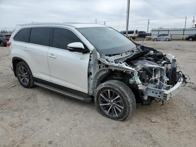 Photo 4 from auction – 2019 TOYOTA HIGHLANDER with VIN 5TDKZRFH1KS302915