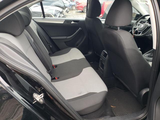 Photo 10 from auction – 2018 VOLKSWAGEN JETTA S with VIN 3VW2B7AJ6JM262278