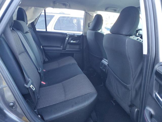 Photo 11 from auction – 2018 TOYOTA 4RUNNER SR with VIN JTEBU5JR6J5568017