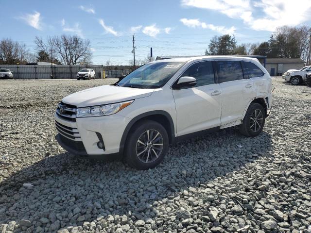 TOYOTA HIGHLANDER 2019 with VIN 5TDKZRFH6KS568074 - Photo from auction