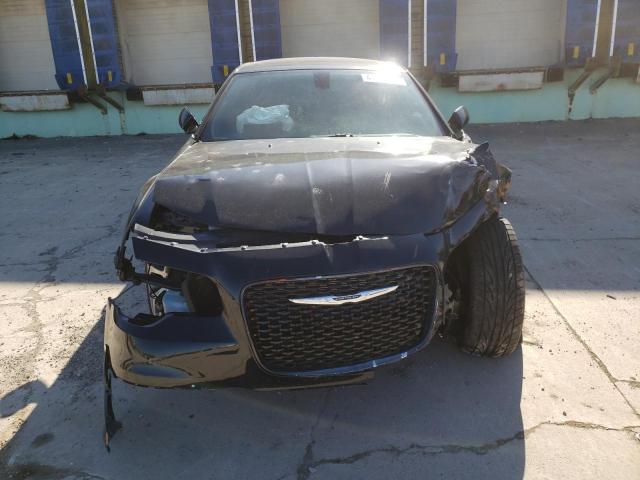 Photo 5 from auction – 2017 CHRYSLER 300 S with VIN 2C3CCABGXHH612559