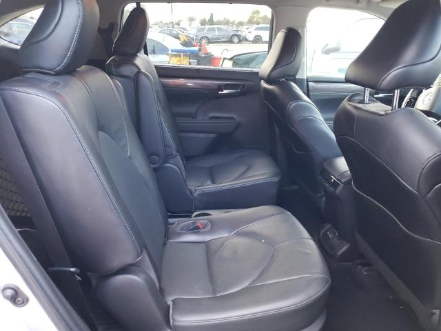 Photo 11 from auction – 2022 TOYOTA HIGHLANDER with VIN 5TDYZRAH6NS103204
