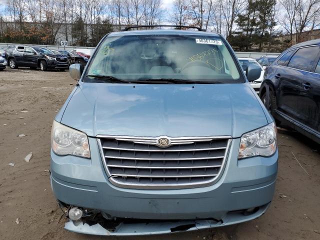 Photo 5 from auction – 2010 CHRYSLER TOWN & COU with VIN 2A4RR5D14AR188214
