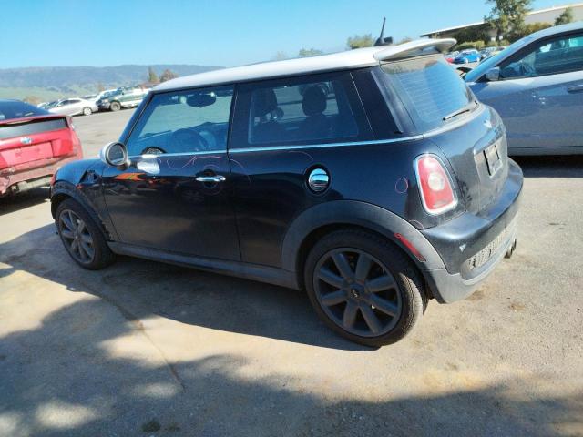 Photo 2 from auction – 2007 MINI COOPER S with VIN WMWMF73567TL84128