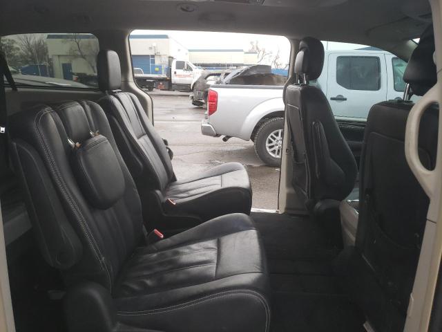 Photo 11 from auction – 2015 CHRYSLER TOWN & COU with VIN 2C4RC1BG1FR751931