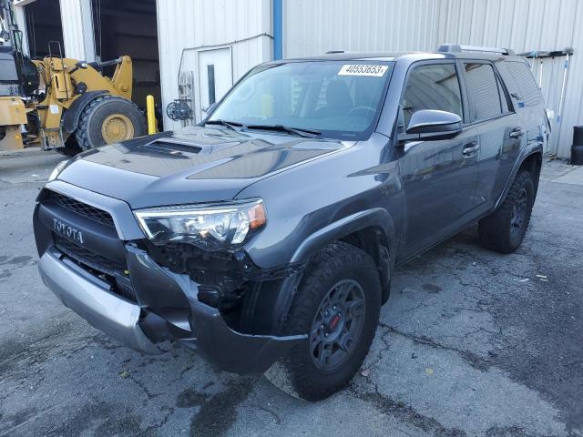 TOYOTA 4RUNNER SR 2018 with VIN JTEBU5JR6J5568017 - Photo from auction