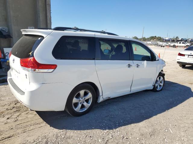 Photo 3 from auction – 2011 TOYOTA SIENNA LE with VIN 5TDKK3DCXBS067942
