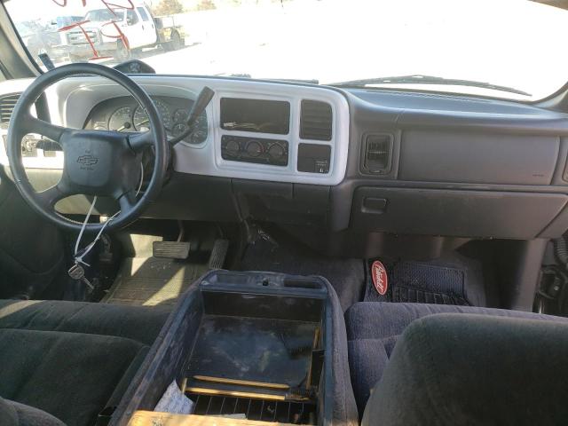Photo 8 from auction – 1999 CHEVROLET SLVRD 1500 with VIN 2GCEC19T1X1275648