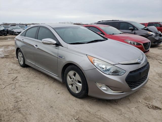 Photo 4 from auction – 2011 HYUNDAI SONATA HYB with VIN KMHEC4A42BA006140