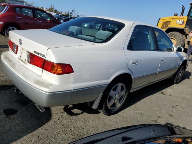 Photo 3 from auction – 2001 TOYOTA CAMRY CE with VIN JT2BG22K010579015