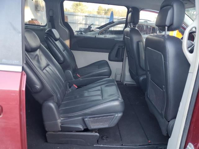 Photo 11 from auction – 2010 CHRYSLER TOWN & COU with VIN 2A4RR8DX7AR368230