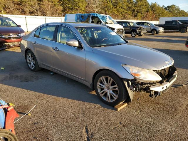 Photo 4 from auction – 2011 HYUNDAI GENESIS 4. with VIN KMHGC4DFXBU119595