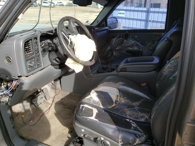 Photo 7 from auction – 2003 CHEVROLET AVALANCHE with VIN 3GNEK13T03G101316