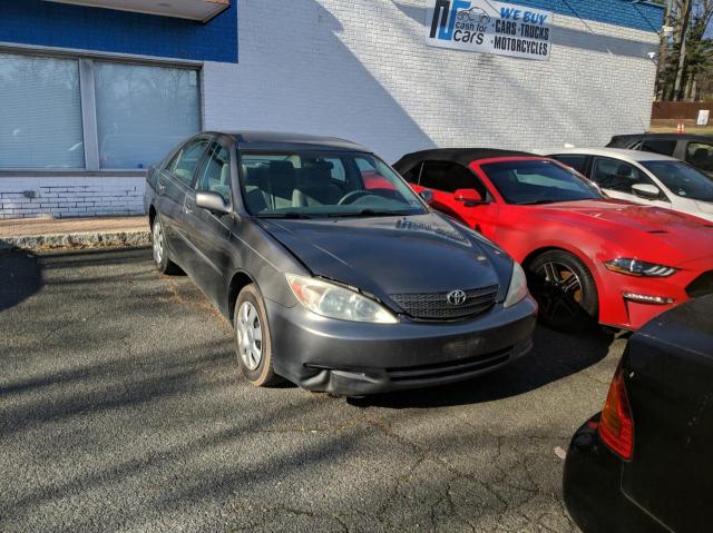 TOYOTA CAMRY LE 2004 with VIN 4T1BE32K84U916381 - Photo from auction