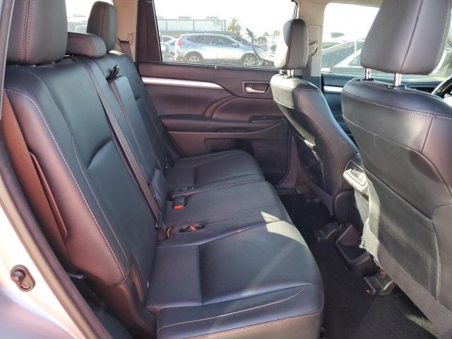 Photo 11 from auction – 2015 TOYOTA HIGHLANDER with VIN 5TDKKRFHXFS052858