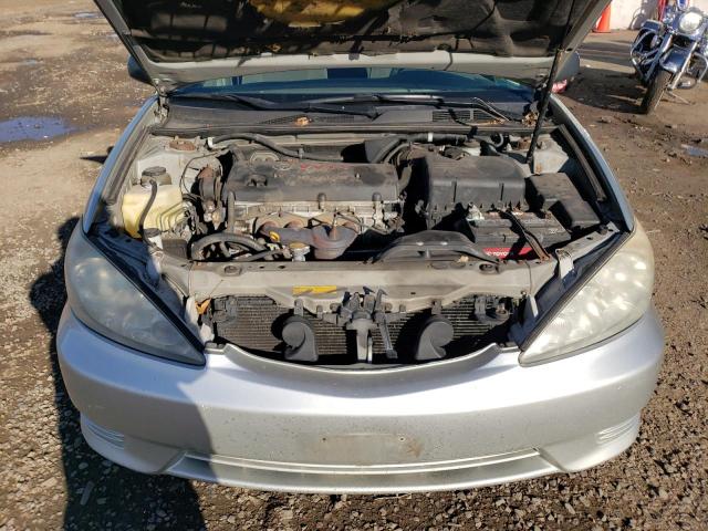 Photo 11 from auction – 2006 TOYOTA CAMRY LE with VIN JTDBE32K963064183