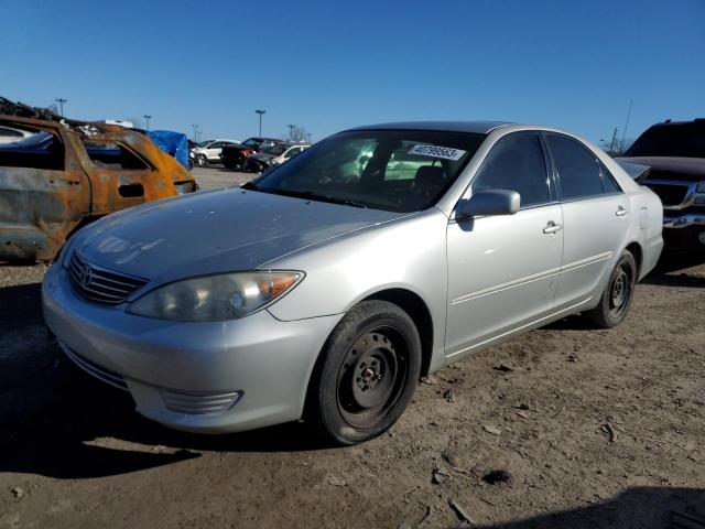 TOYOTA CAMRY LE 2005 with VIN 4T1BF30K05U618893 - Photo from auction
