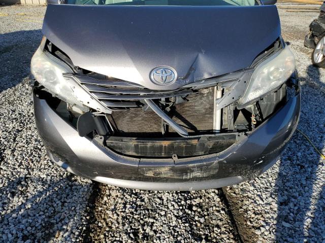 Photo 12 from auction – 2011 TOYOTA SIENNA XLE with VIN 5TDYK3DC3BS094586
