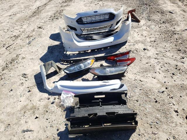 Photo 12 from auction – 2016 FORD FUSION SE with VIN 3FA6P0H71GR200019