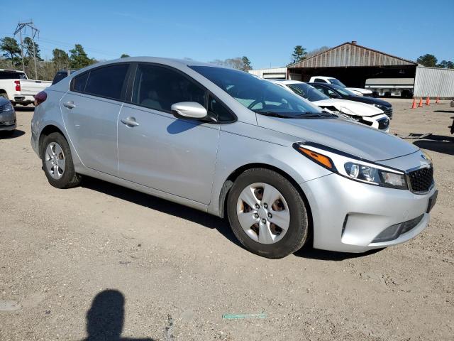 Photo 4 from auction – 2017 KIA FORTE LX with VIN 3KPFK4A74HE121141