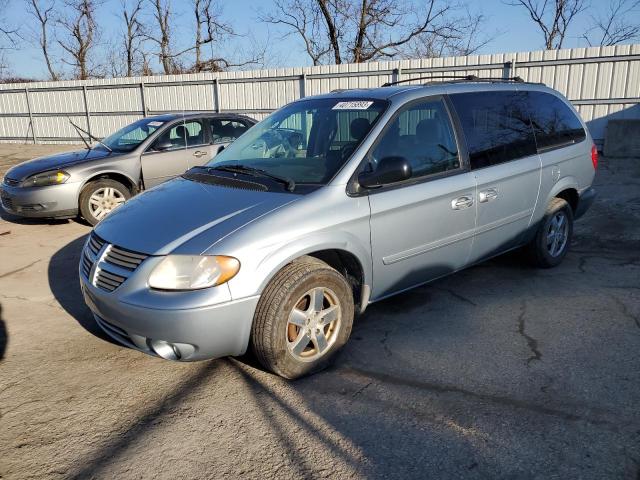 DODGE GRAND CARA 2006 with VIN 2D4GP44L36R670004 - Photo from auction