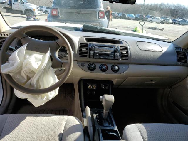 Photo 8 from auction – 2004 TOYOTA CAMRY LE with VIN 4T1BF30K44U075109
