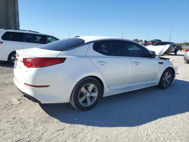 Photo 3 from auction – 2015 KIA OPTIMA LX with VIN KNAGM4A77F5626515