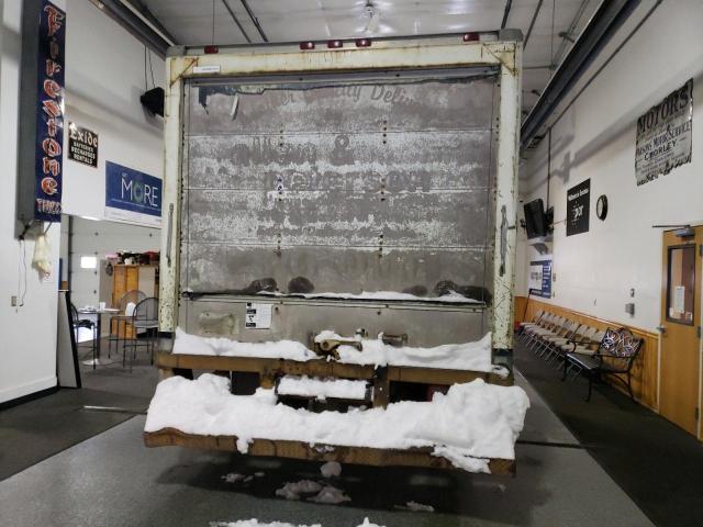 Photo 6 from auction – 1999 ISUZU NPR with VIN 4KLC4B1R5XJ000994