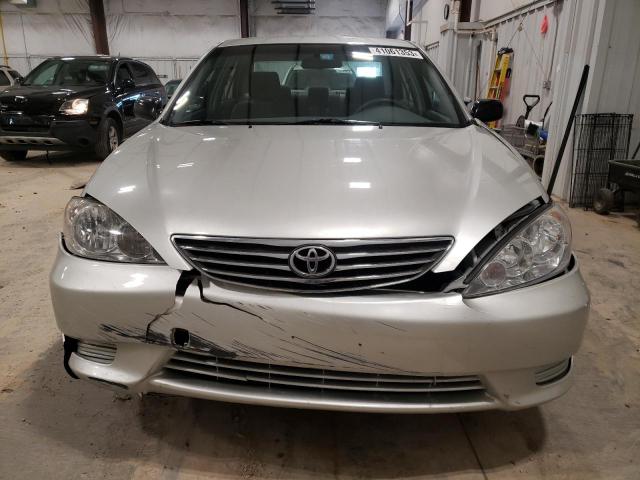 Photo 5 from auction – 2005 TOYOTA CAMRY LE with VIN JTDBE32K250315965