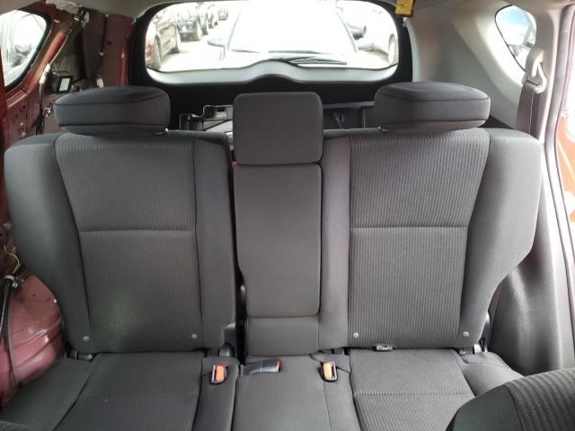 Photo 10 from auction – 2017 TOYOTA RAV4 LE with VIN JTMBFREV3HJ112233