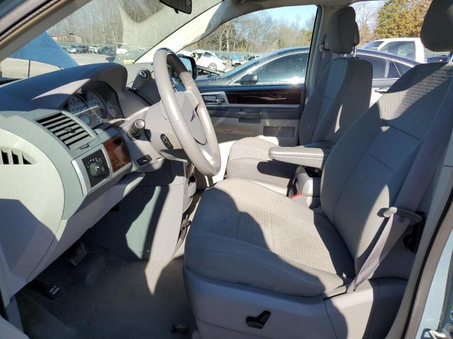 Photo 7 from auction – 2010 CHRYSLER TOWN & COU with VIN 2A4RR5D14AR300168