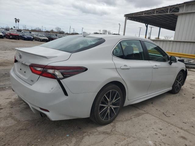 Photo 3 from auction – 2022 TOYOTA CAMRY SE with VIN 4T1G11AK2NU062612