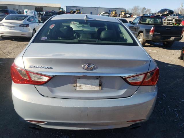 Photo 6 from auction – 2011 HYUNDAI SONATA SE with VIN 5NPEC4ACXBH138647
