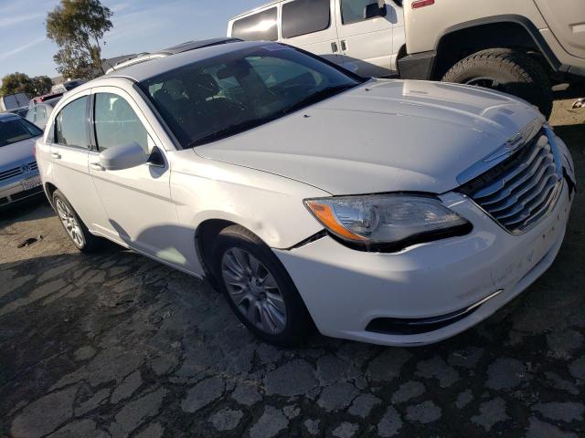 Photo 4 from auction – 2014 CHRYSLER 200 LX with VIN 1C3CCBAB7EN206589