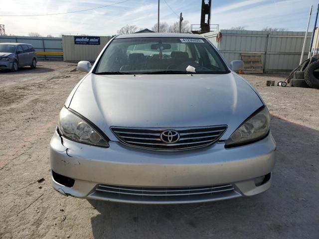 Photo 5 from auction – 2005 TOYOTA CAMRY with VIN 4T1BF30K85U086891