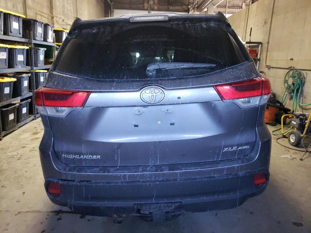 Photo 6 from auction – 2018 TOYOTA HIGHLANDER with VIN 5TDJZRFH2JS898109