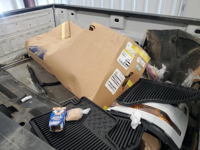 Photo 12 from auction – 2018 CHEVROLET SILVERADO with VIN 1GCRCPECXJZ311510