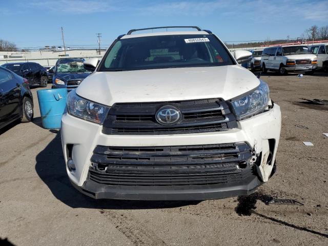 Photo 5 from auction – 2017 TOYOTA HIGHLANDER with VIN 5TDKZRFH2HS200936