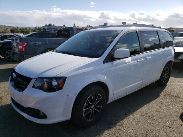 DODGE GRAND CARA 2018 with VIN 2C4RDGBG6JR152743 - Photo from auction
