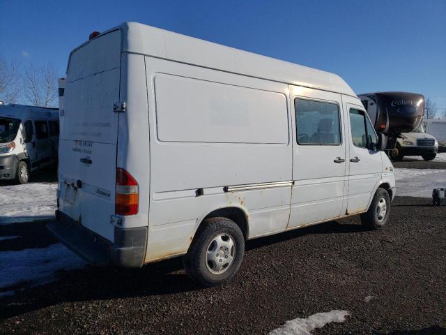 Photo 3 from auction – 2002 FREIGHTLINER SPRINTER 2 with VIN WD2YD241725342233